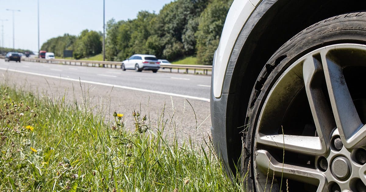 what-to-do-if-your-car-breaks-down-moneybarn